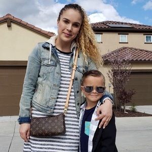 Meet your Posher, Amber